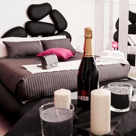 Two Chic Guesthouse Rome Extérieur photo
