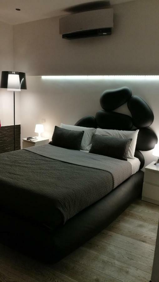 Two Chic Guesthouse Rome Extérieur photo